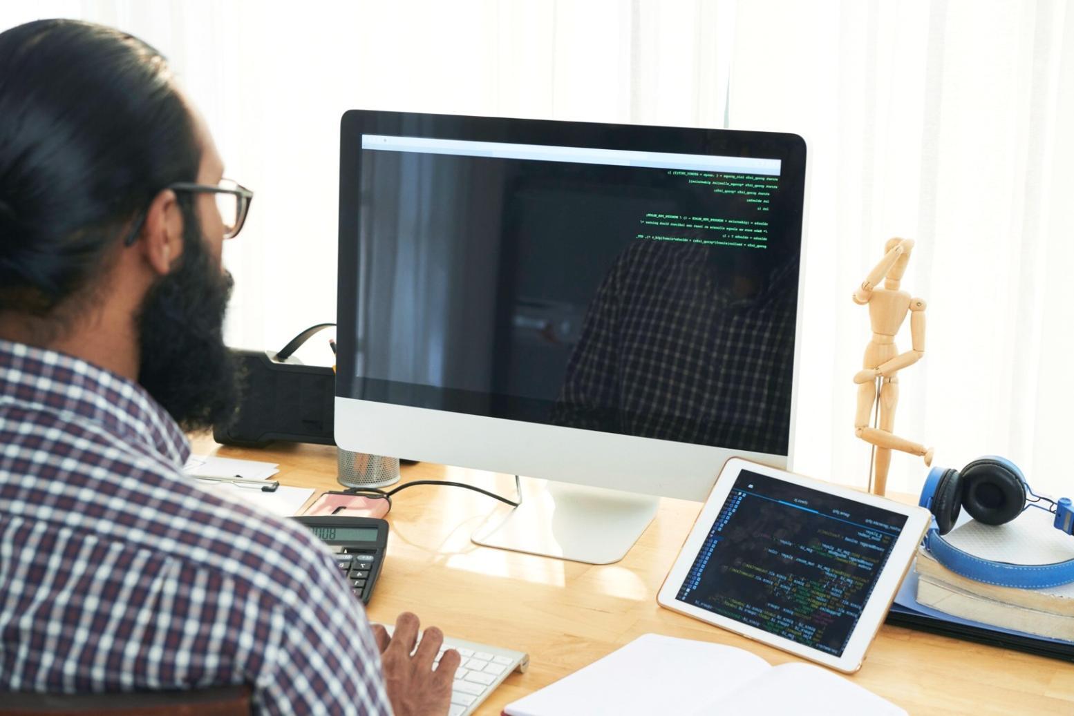 Analiza danych inwestycyjnych w czasie rzeczywistym