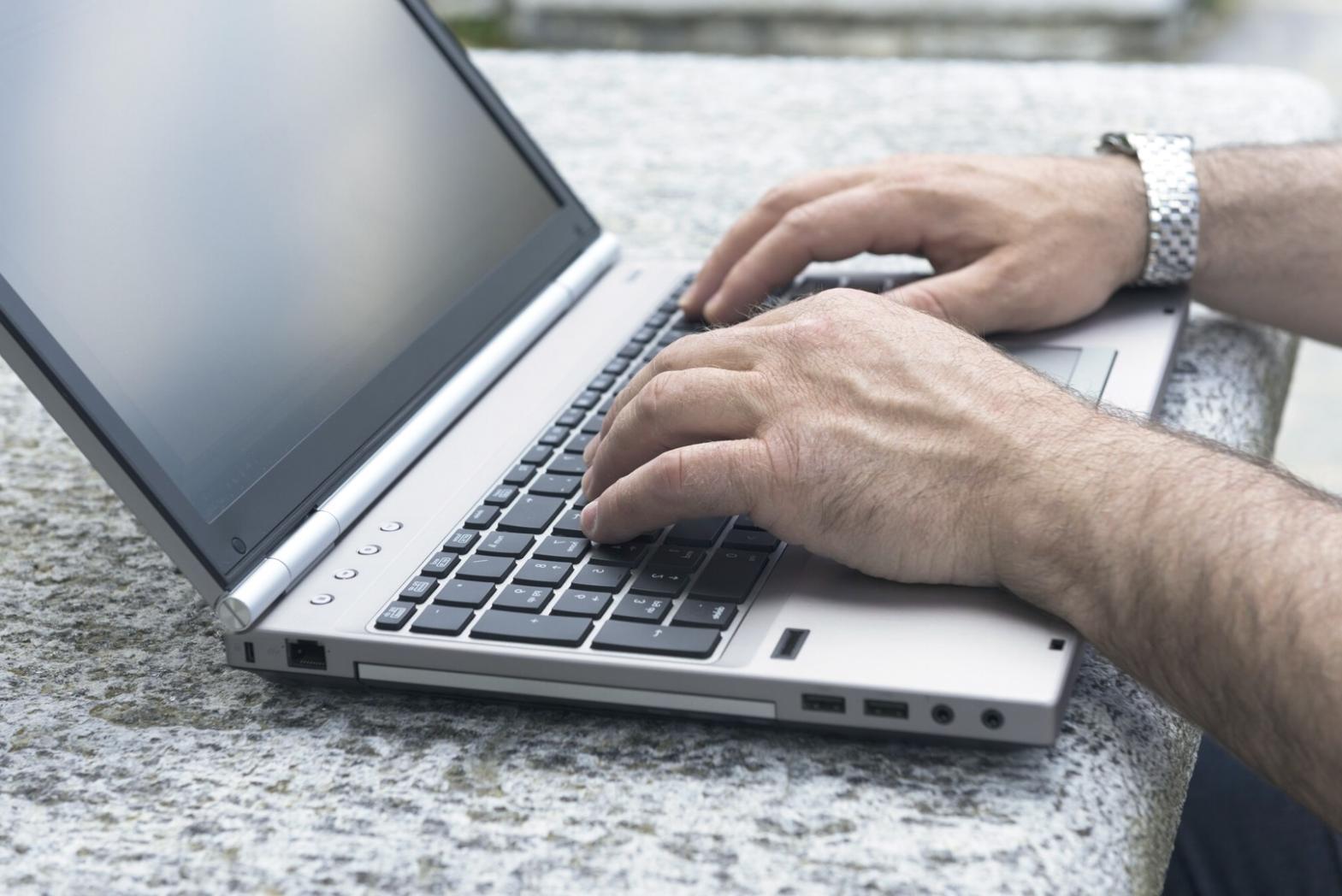 Analiza danych finansowych w systemie inwestycyjnym